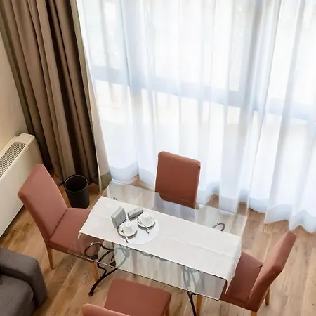 Camia Restaurant And 4* نوفيلو