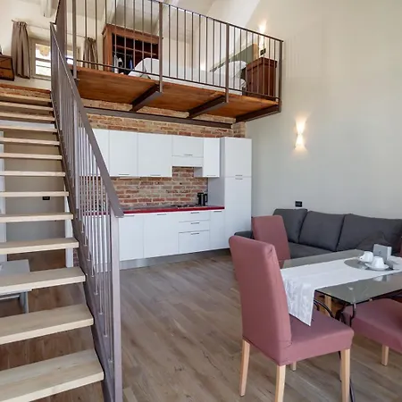 Camia Restaurant And Gæstehus 4*